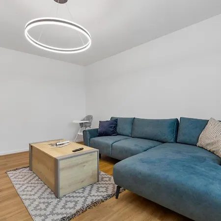 Novo Balcony Near Train Station 브라티슬라바