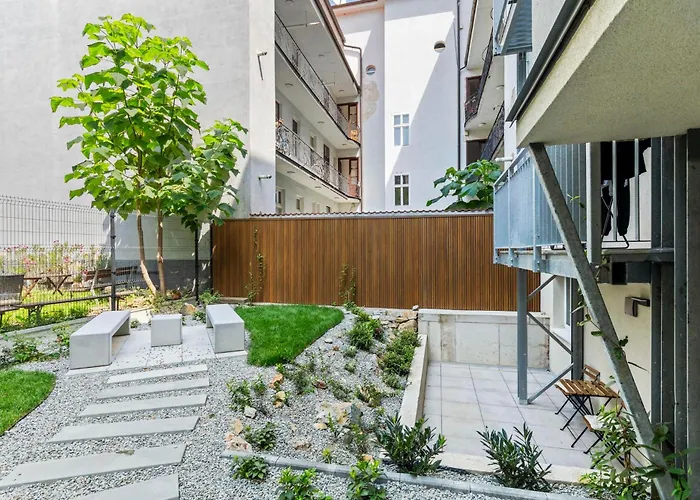 Novo Balcony Near Train Station Μπρατισλάβα