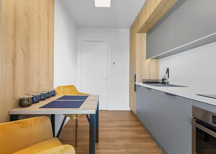 Apartamento Novo Balcony Near Train Station
